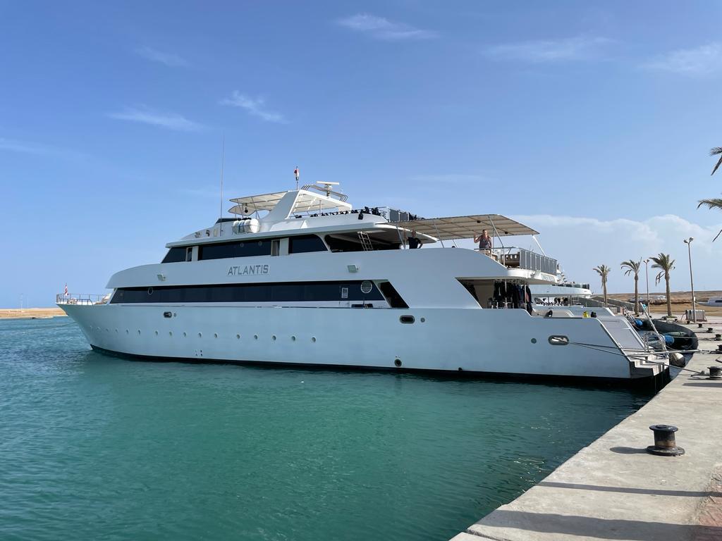 PHOTO-2025-10-05-19-00-18